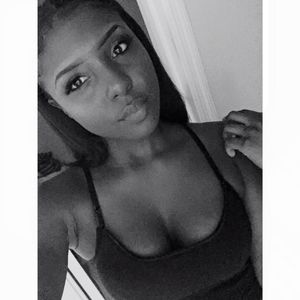 Meet your Posher, Uniqua