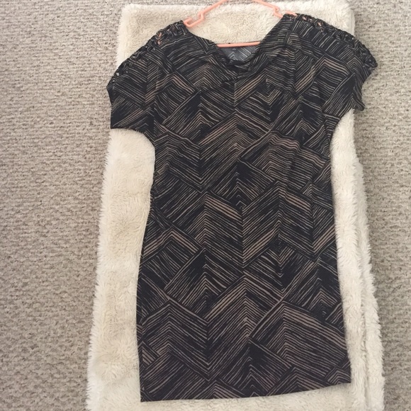 Banana republic; cute dress with accented sleeves - Picture 1 of 2
