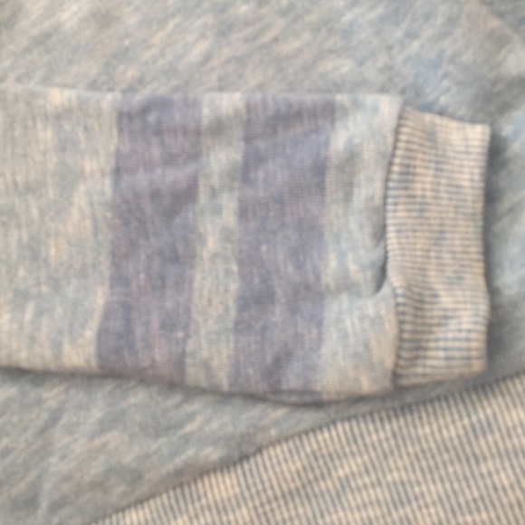 Roxy Crop Hoodie - Picture 2 of 3