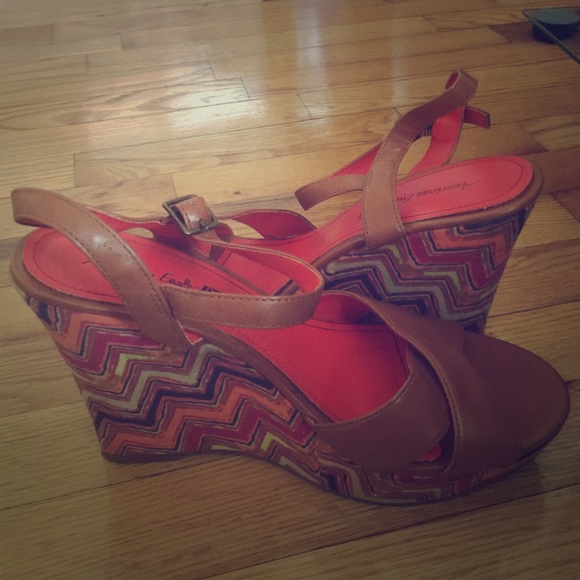 Orange and tan wedges !