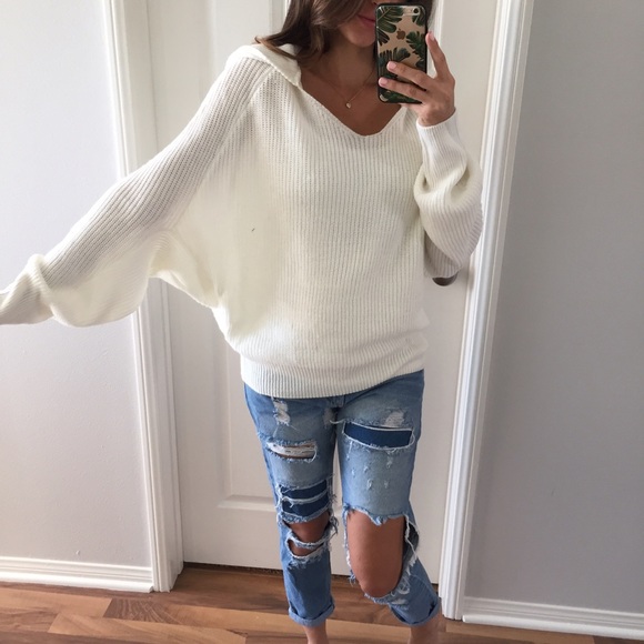 Sold • Loose Knitted Ivory Hooded Sweater - Picture 4 of 4