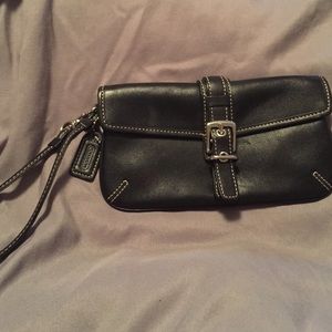 AUTHENTIC COACH BLACK LEATHER WRISTLET