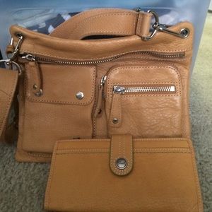 Fossil purse and wallet