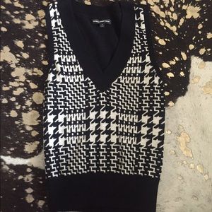 Express Houndstooth Vest