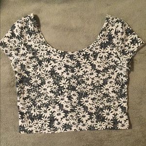 Black and white flowered crop top