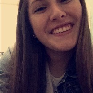 Meet your Posher, Liz