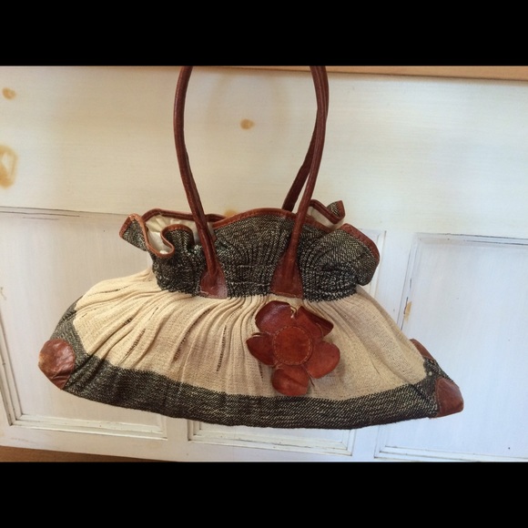 SOLD Crochet Vintage handmade purse w/  leather - Picture 2 of 4