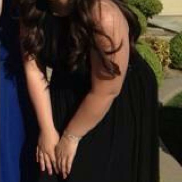 Beautiful Black Gown - Picture 3 of 4