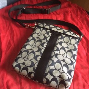 Coach swing pack ❤️ (cross body)