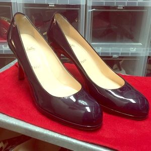 ❤️sold❤️ Christian Louboutin round tie pumps