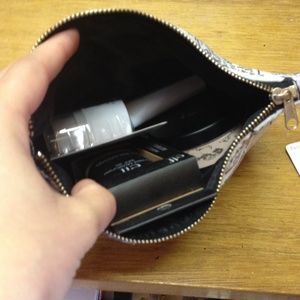 -MAKE UP BAG AND MAKE UP BUNDLE-