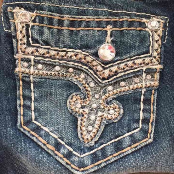 ‼️SOLD‼️ Rock Revival capris - Picture 3 of 4