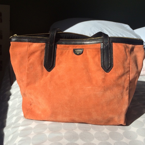 Fossil Handbags - Fossil orange 🍊suede purse!