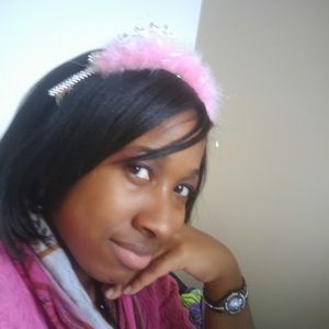 Meet your Posher, Natasha