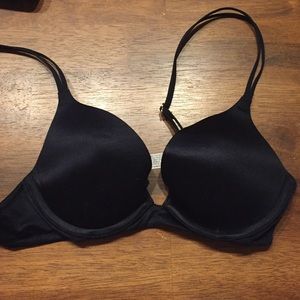 Pre-loved VS push up bra