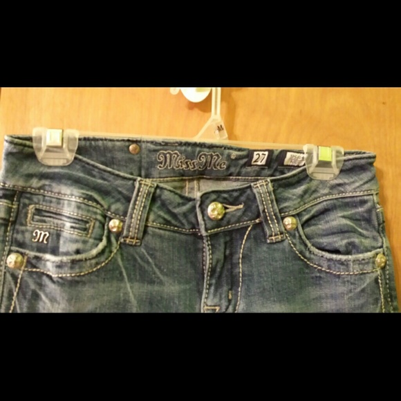 Jeans - Picture 2 of 4