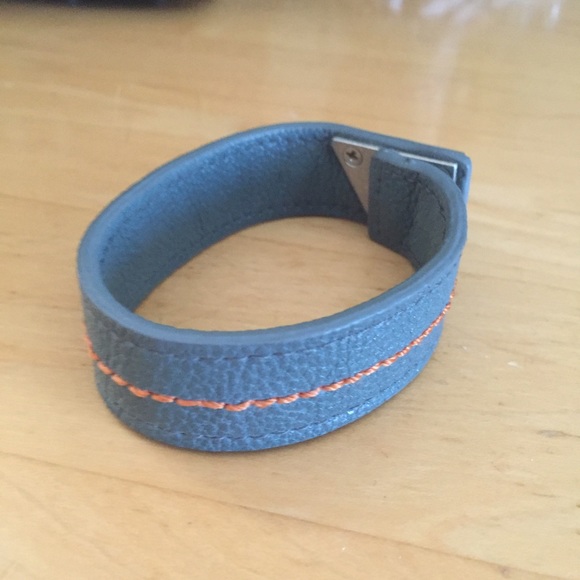 BCBG bracelet - Picture 2 of 2