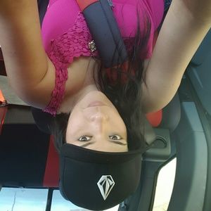 Meet your Posher, Isabel