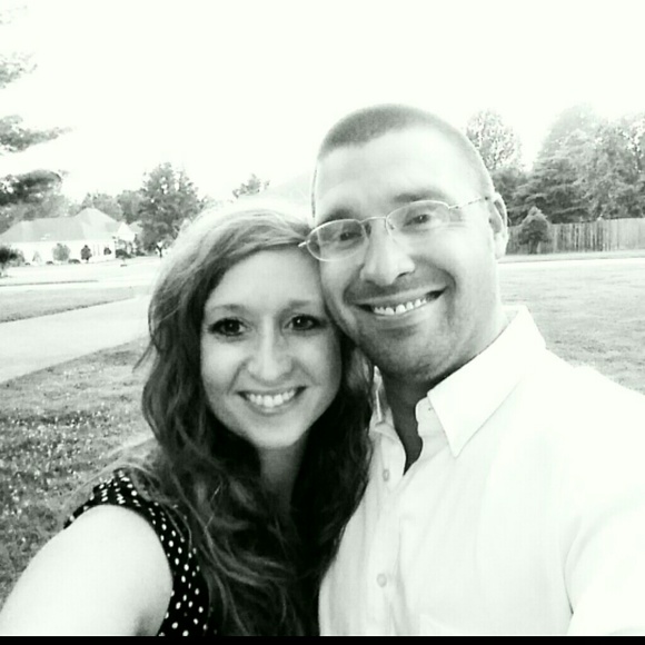 Meet your Posher, Monica - Picture 2 of 2