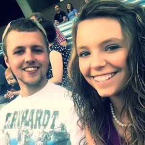 Meet your Posher, Tori