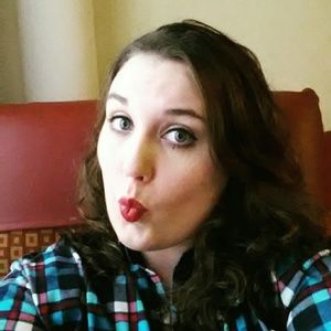 Meet your Posher, Allie