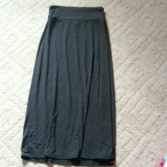 🚫traded🚫Gray Maxi Skirt