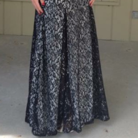 SOLD 🌈PRICE DROP🌈 ✨PROM DRESS/EVENING DRESS✨ - Picture 3 of 4