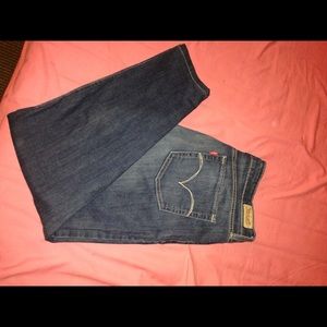 Dark wash Levi Skinny