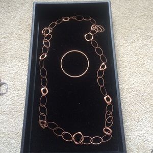 Copper toned necklace and hammered bangle set