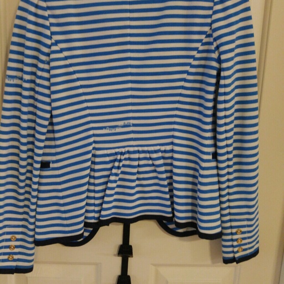 white and blue striped blazer - Picture 2 of 4