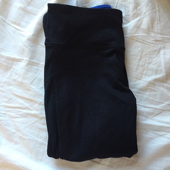 Forever 21 mesh workout capri