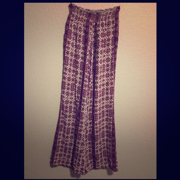 Brandy Melville wide legs