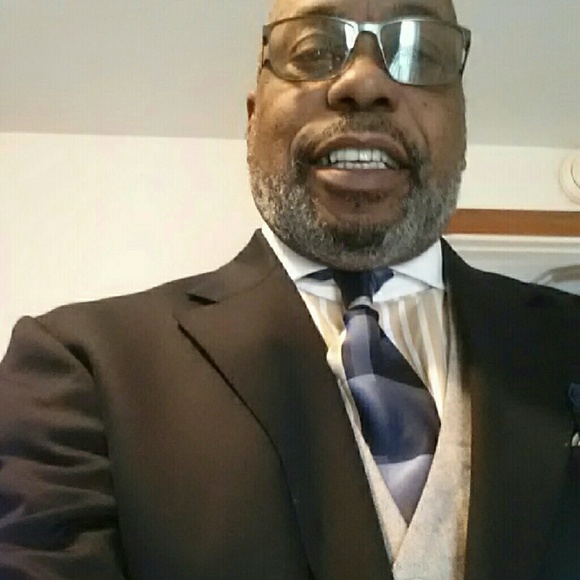 Meet your Posher, John - Picture 2 of 3