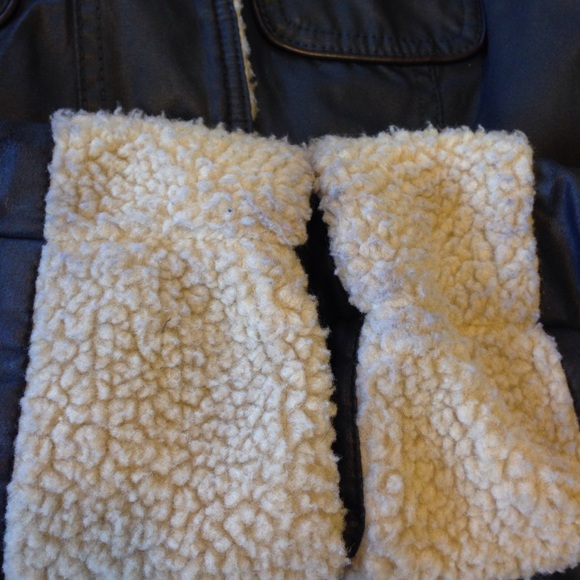 Sale🖤 Bomber Jacket - Picture 4 of 4