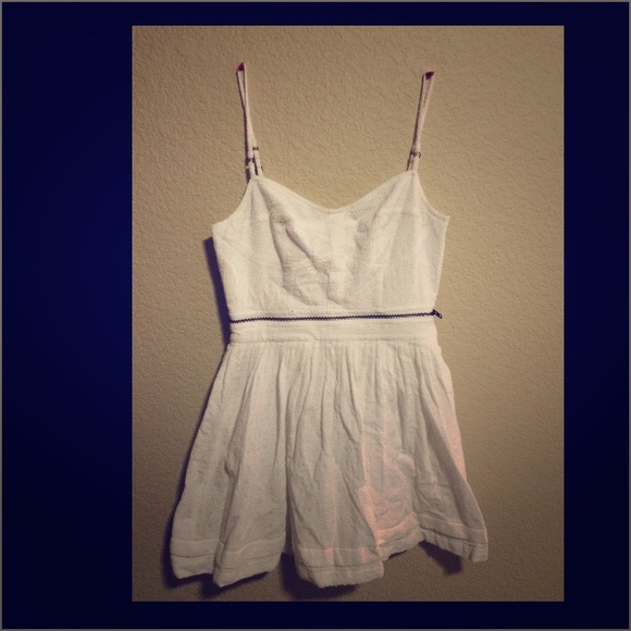 Cute white dress two pieces