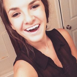 Meet your Posher, Makenzie