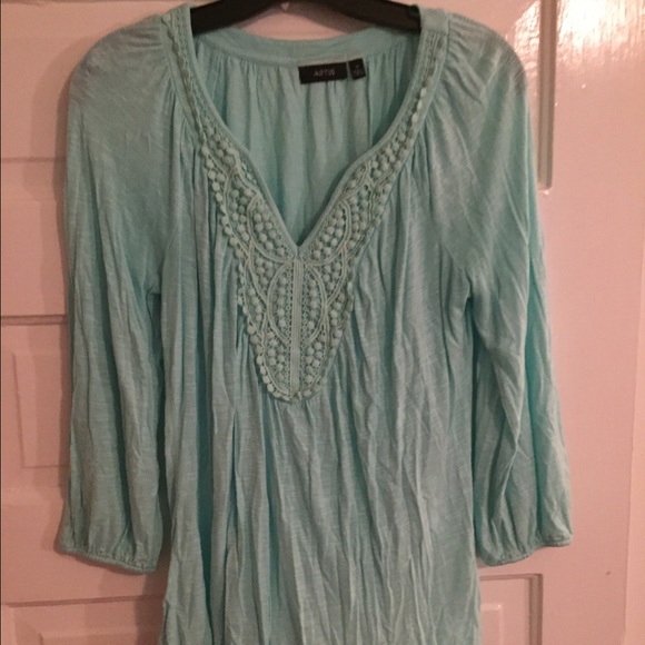 Apt. 9 Tops - Reduced! Cute light teal 3/4 length sleeve top!