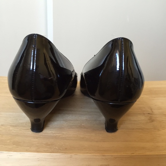 💢SOLD💢 Kate Spade Black Wedges - Picture 3 of 4