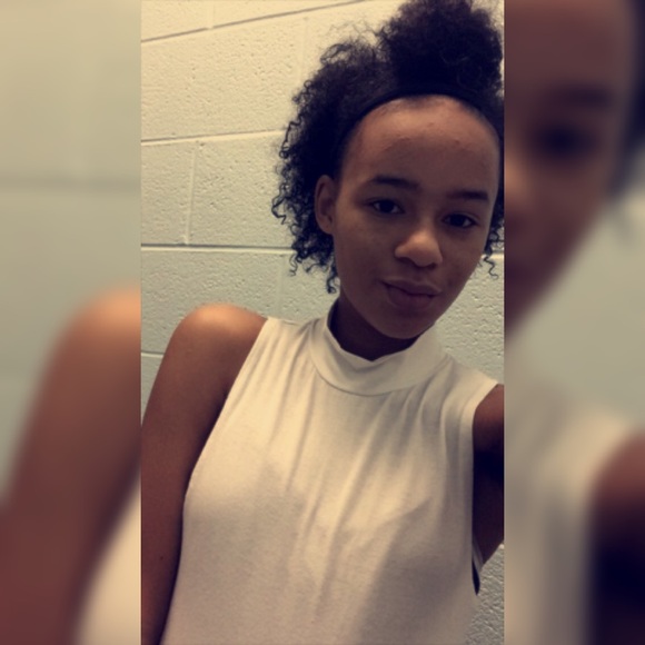 Meet your Posher, Amber