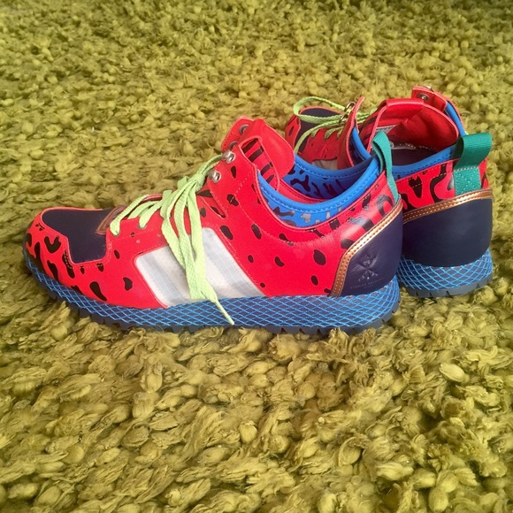 NWOT Opening Ceremony X Adidas Originals New York - Picture 3 of 4