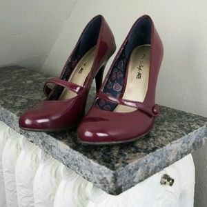 America Eagle high heel