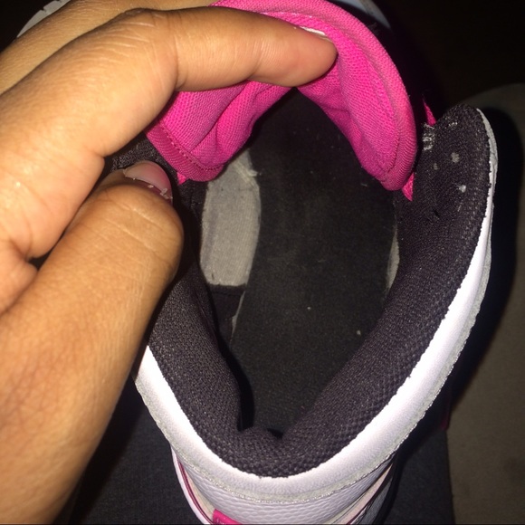 🚨🚨SOLD🚨🚨Retro 1s 🎀💕😋 - Picture 2 of 4