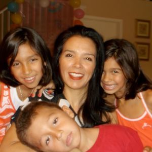 Meet your Posher, Dinora