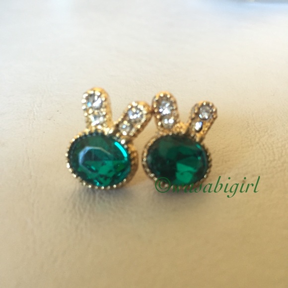 🛍BUNDLED🛍Green Rhinestone Bunny Earrings - Picture 2 of 4