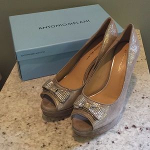 Antonio Melani pumps