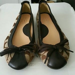 Coach 'Jenilee' Ballet Flats in Like-NEW Condition