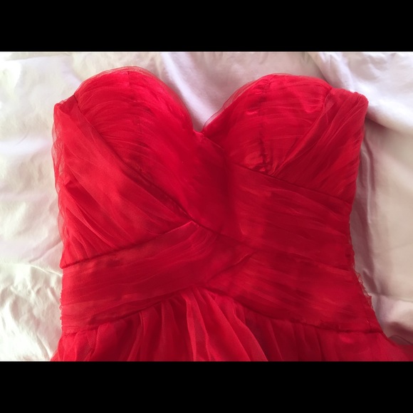 Red dress - Picture 3 of 3
