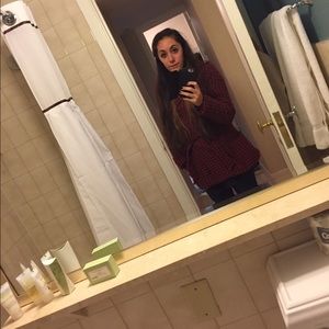 Meet your Posher, Mia