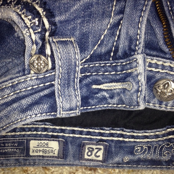 Miss Me Jeans - Size 28 - Bootcut