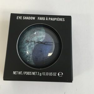 Mac Love Cycle eyeshadow